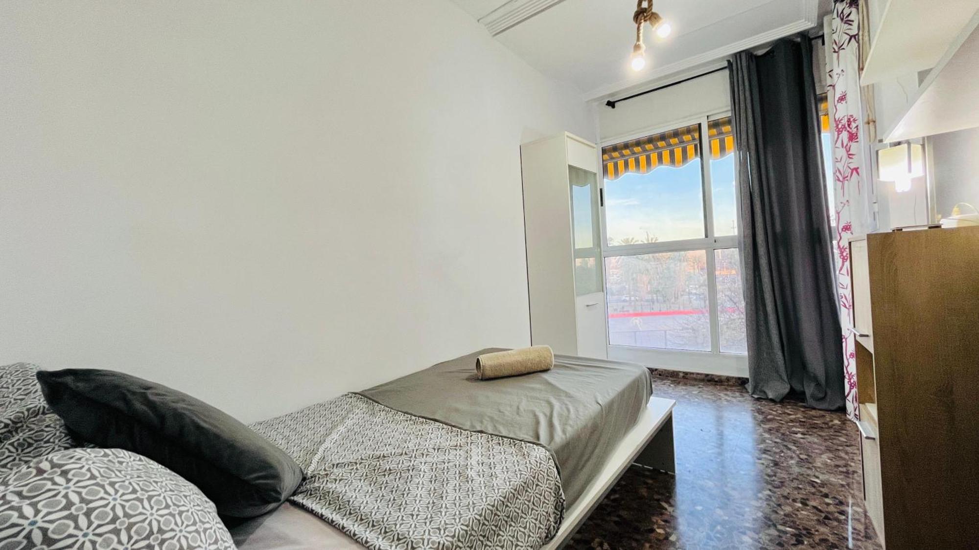 Apartamento Compartido Con Vista Al Puerto Alloggio in famiglia *