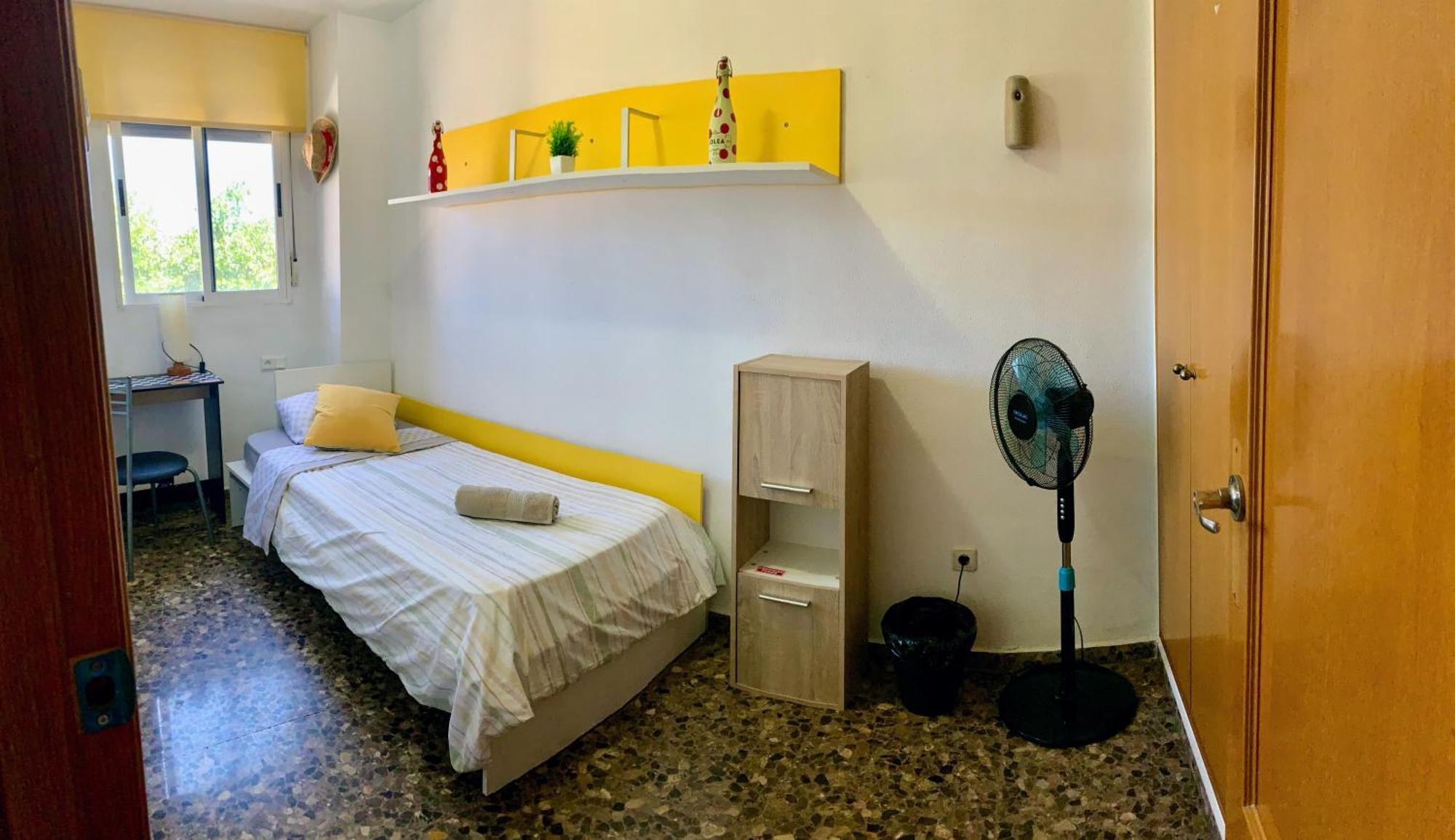 Apartamento Compartido Con Vista Al Puerto Valence